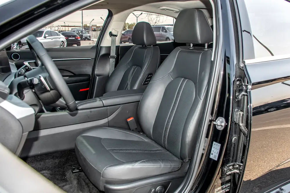 2024 SONATA TURBO EXCLUSIVE-1.6L, FROM KOREA, ACCIDENT FREE - Image 17