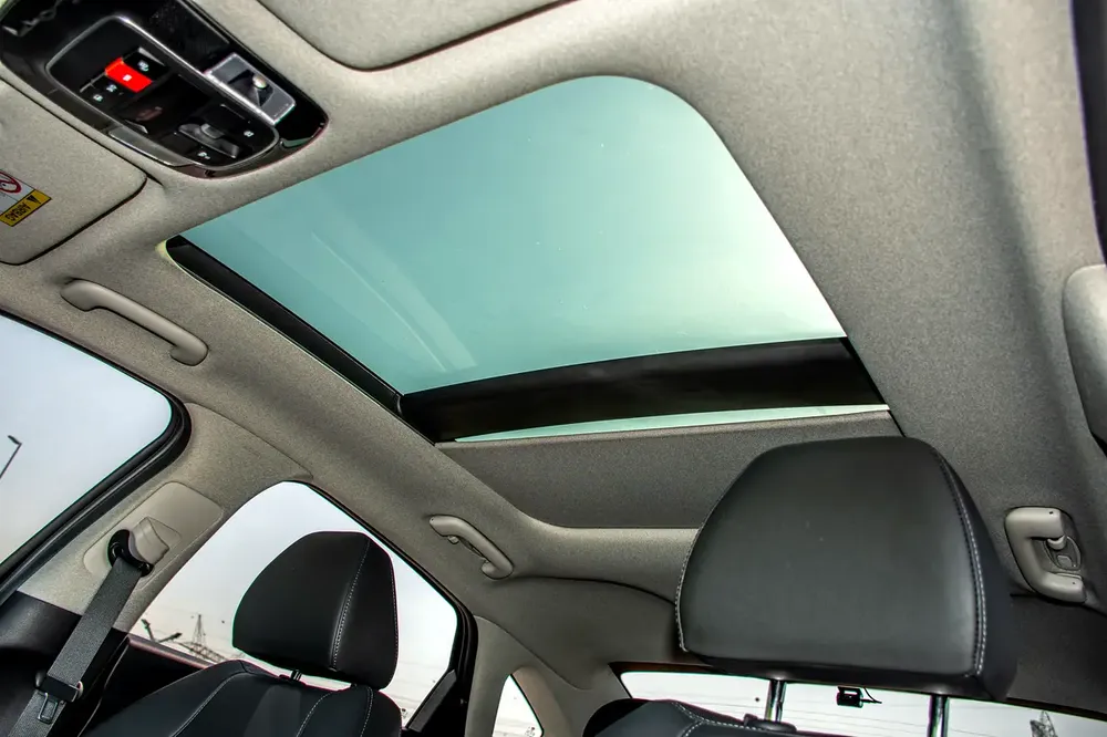 2024 SONATA TURBO EXCLUSIVE-1.6L, FROM KOREA, ACCIDENT FREE - Image 19