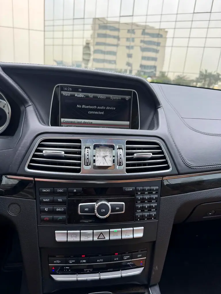2014 Mercedes-Benz  E 200 coupe very good condition - Image 14