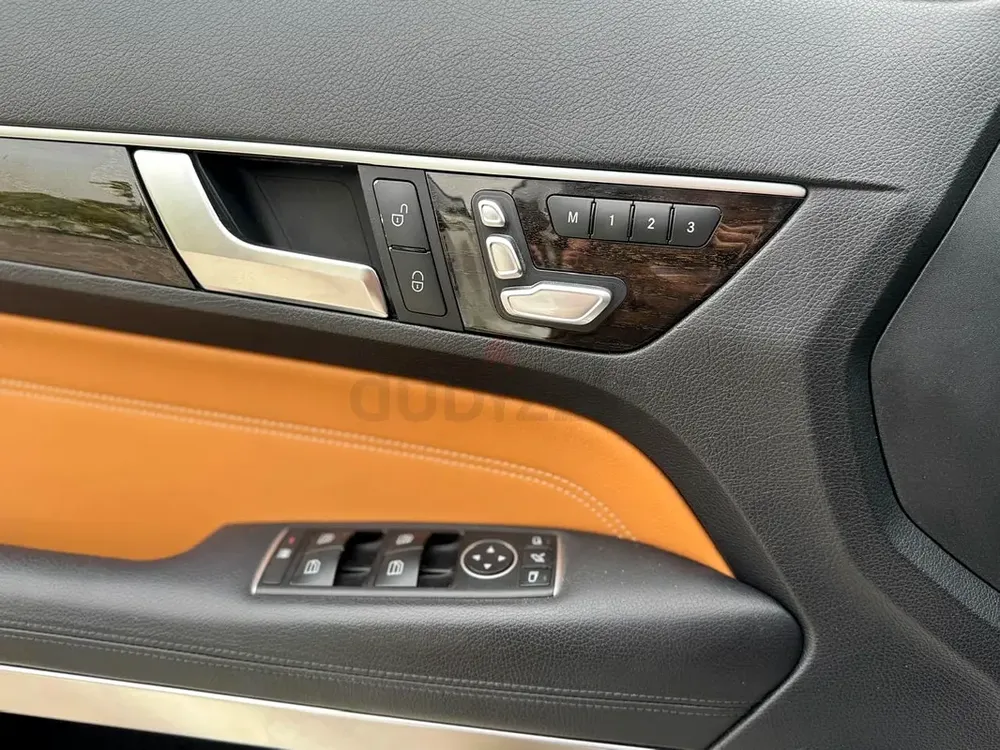 2014 Mercedes-Benz  E 200 coupe very good condition - Image 15