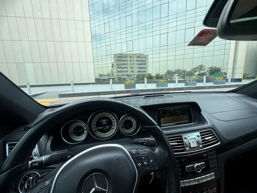 2014 Mercedes-Benz  E 200 coupe very good condition - Image 8