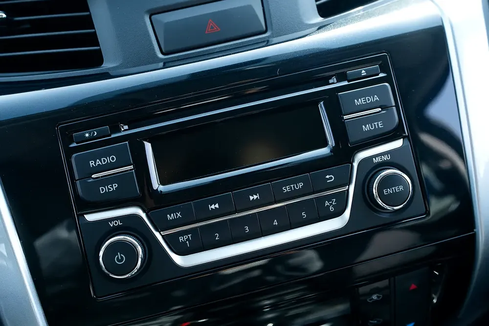 Nissan Navara Manual Transmission 4x4 - Image 10