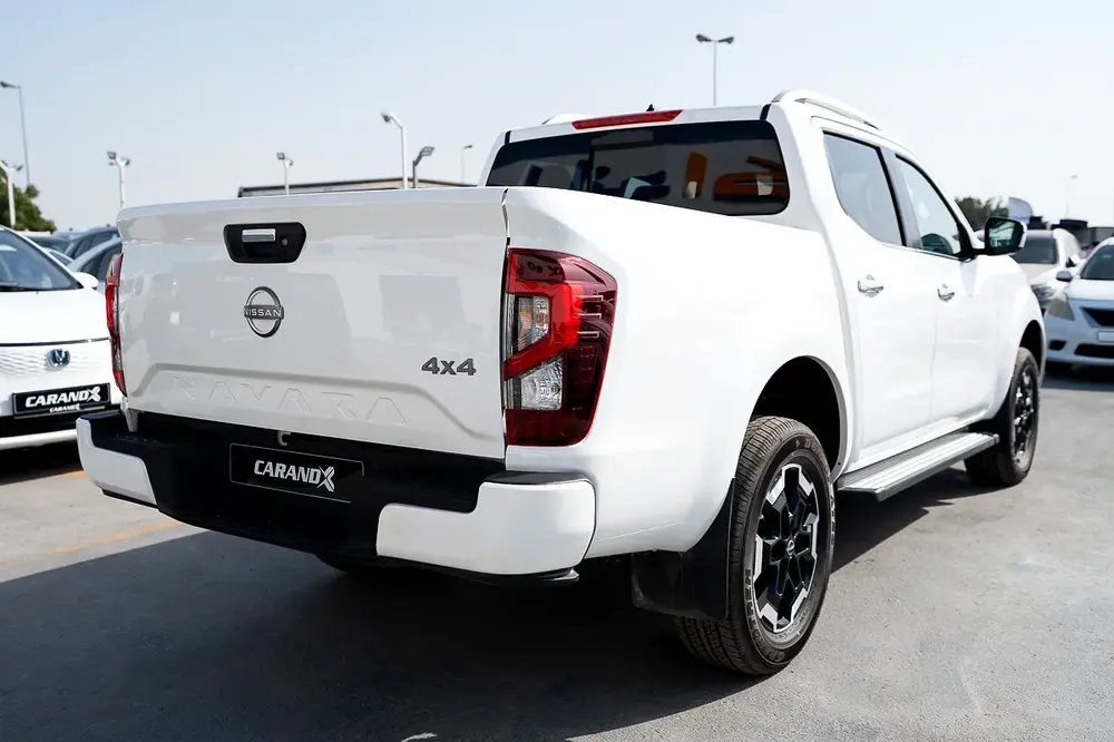 Nissan Navara Manual Transmission 4x4 - Image 16