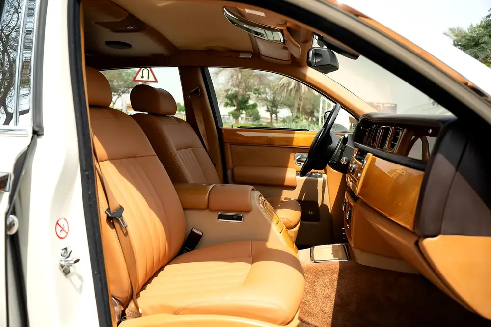 Rolls-Royce Phantom Standard 2004 | Japanese Specs | Pristine Condition - Image 8