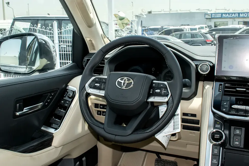 Toyota Land Cruiser VXR 2026 GCC Specs - Image 11