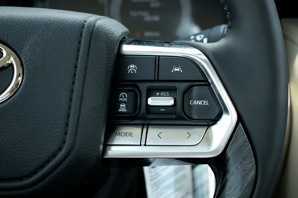 Toyota Land Cruiser VXR 2026 GCC Specs - Image 20