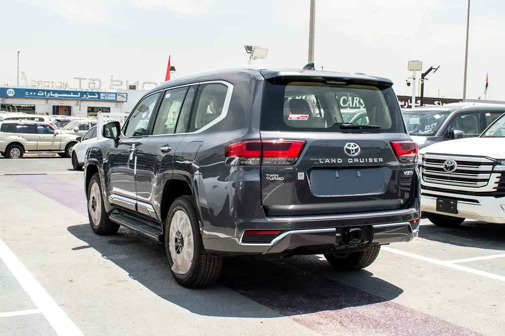 Toyota Land Cruiser VXR 2026 GCC Specs - Image 6