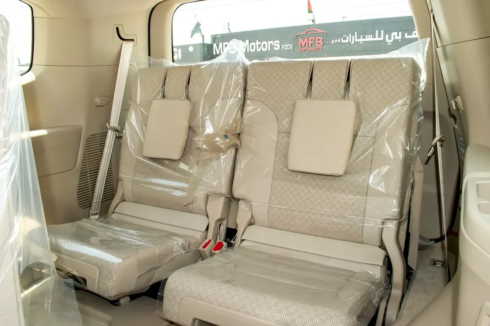 Toyota Land Cruiser VXR 2026 GCC Specs - Image 8