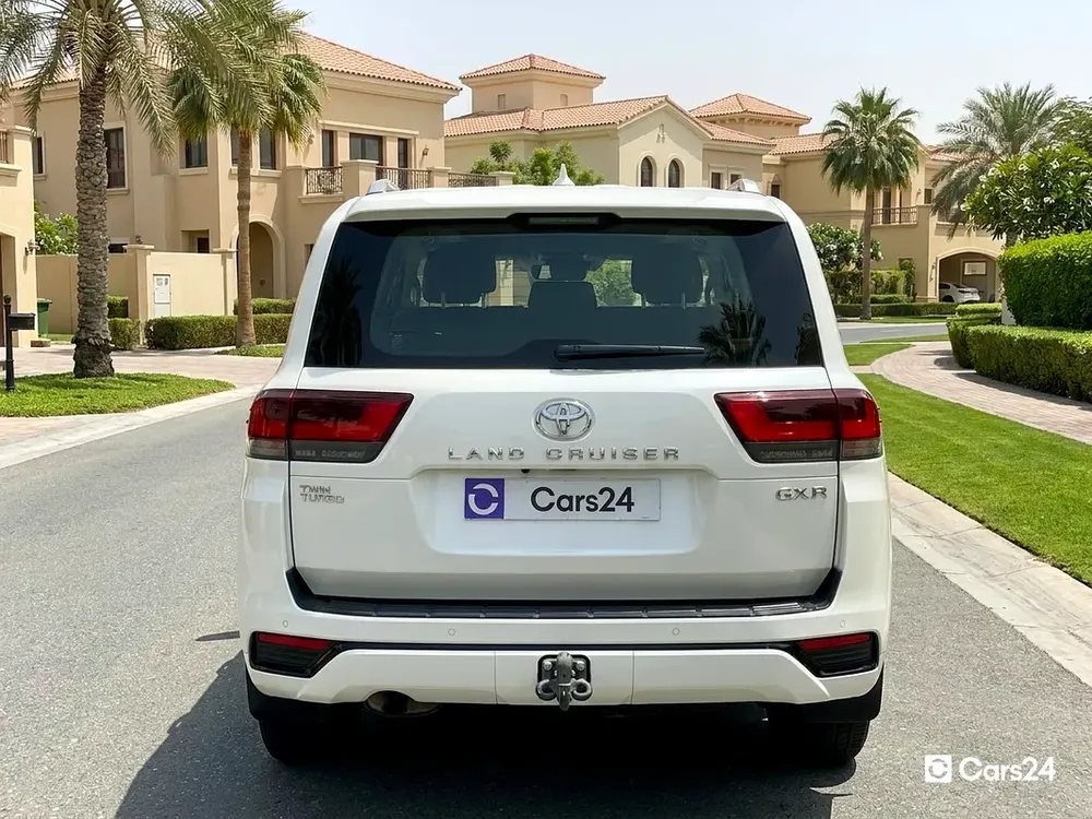AED 3,373/m | 0 DP | Free 3 Months Warranty | Service History | TOYOTA LAND CRUISER 2023 - Image 4