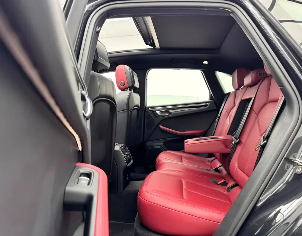 2023 Porsche Macan, Porsche Service History, 1 Year warranty, Excellent Condition, GCC - Image 13
