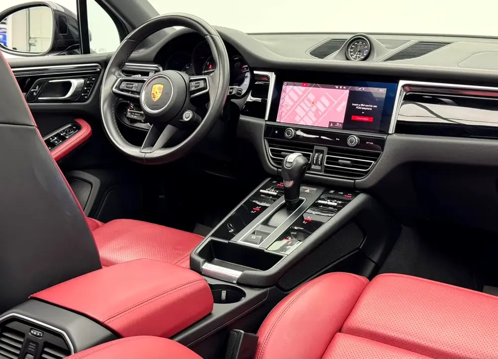 2023 Porsche Macan, Porsche Service History, 1 Year warranty, Excellent Condition, GCC - Image 15