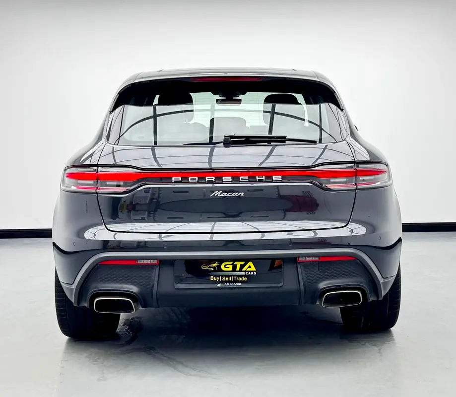 2023 Porsche Macan, Porsche Service History, 1 Year warranty, Excellent Condition, GCC - Image 5