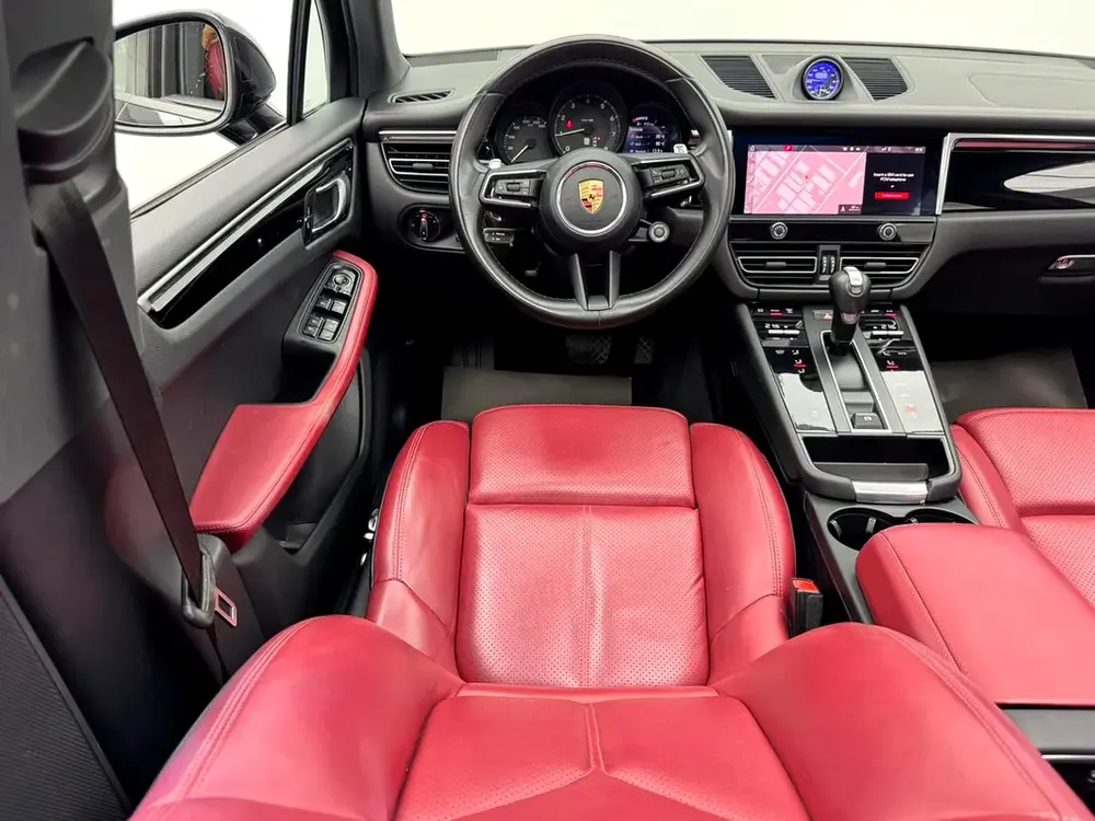 2023 Porsche Macan, Porsche Service History, 1 Year warranty, Excellent Condition, GCC - Image 8