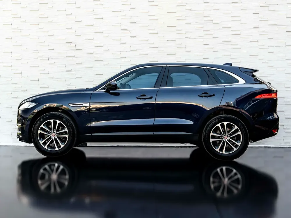 0% DOWN PAYMENT | 🚀FAST-TRACK FINANCING | JAGUAR F-PACE 35T PURE | JUNE EDITION | GCC - Image 6