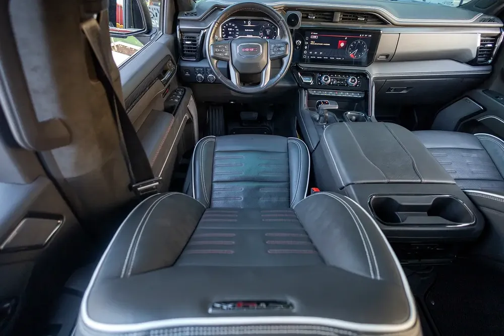 GMC Sierra 1500 AT4x Double Cab (LOW MILEAGE) 2023 GCC | Agency Warranty | Service Contract - Image 15