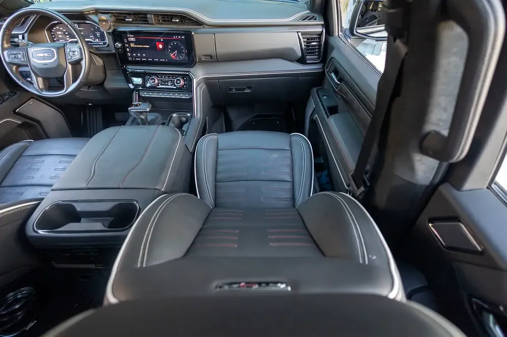 GMC Sierra 1500 AT4x Double Cab (LOW MILEAGE) 2023 GCC | Agency Warranty | Service Contract - Image 16