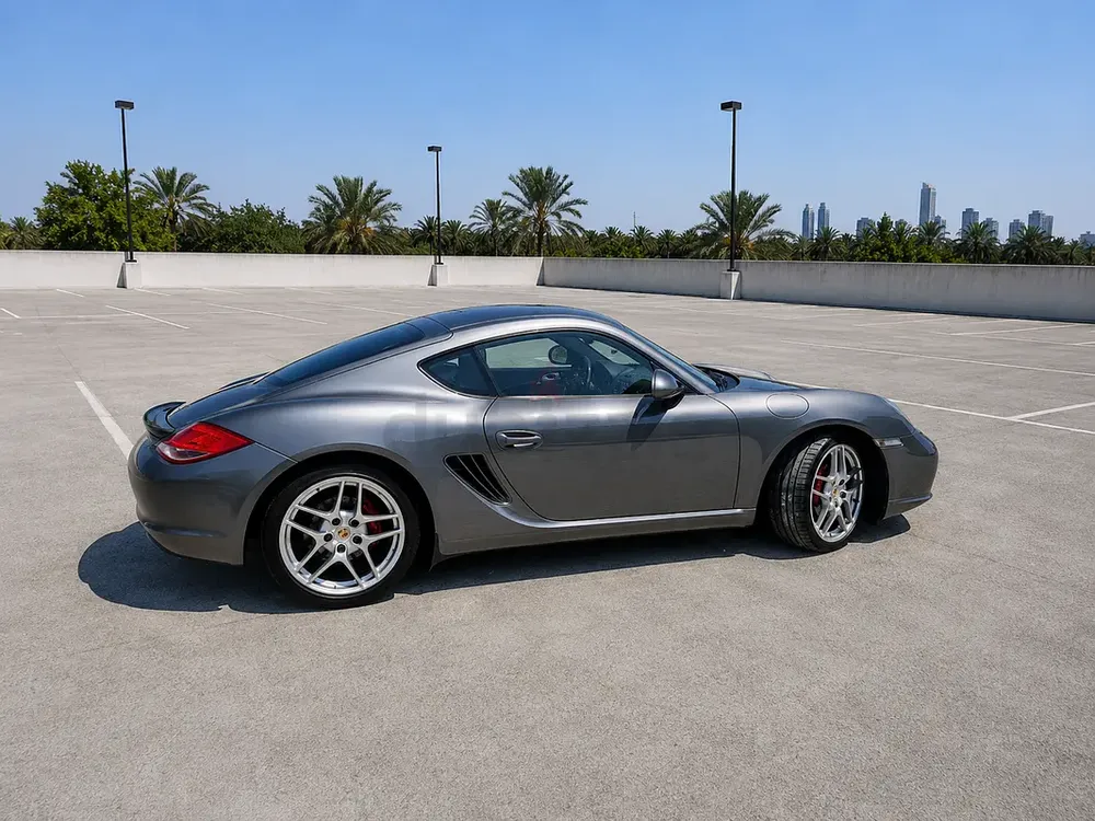 2011 Porsche Cayman S | GCC Specs | PDK | 3.4L Flat-6 | Comprehensive insurance - Image 9