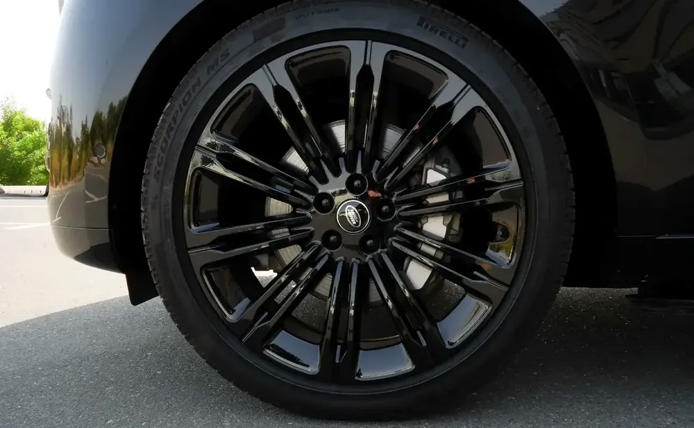 Land Rover Range Rover 2025 - Image 8