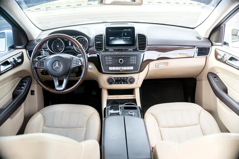 Mercedes-Benz GLE 350 2017, American Specs - Image 10