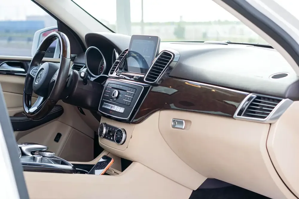 Mercedes-Benz GLE 350 2017, American Specs - Image 11