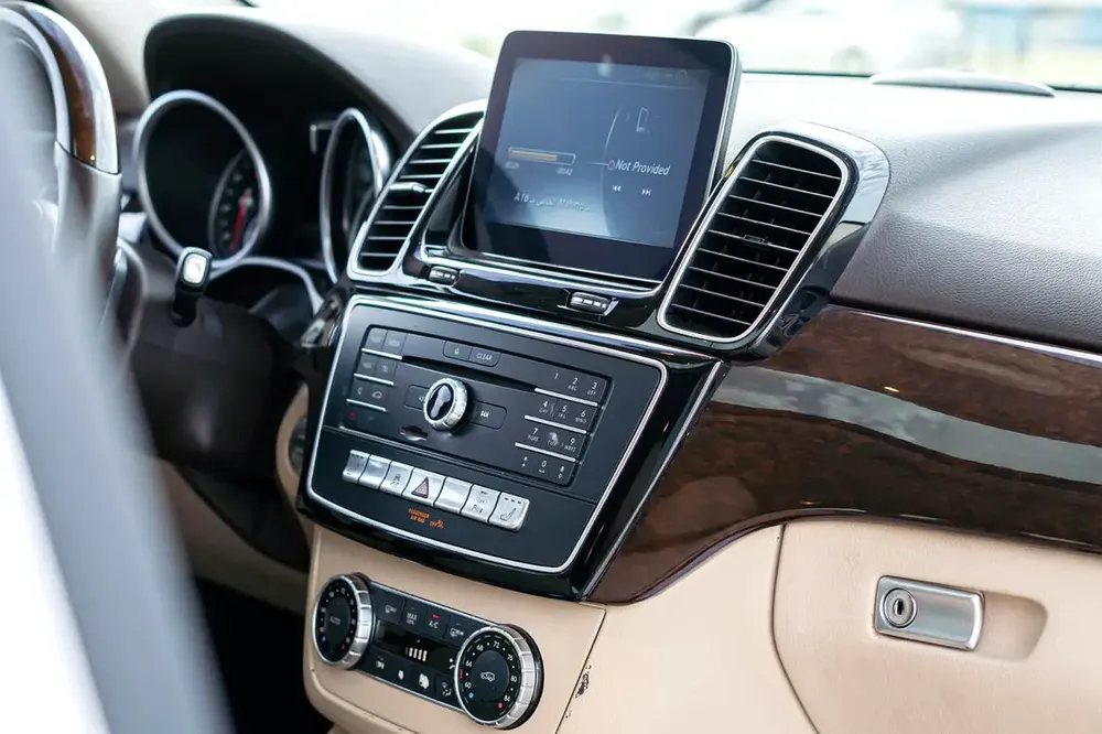 Mercedes-Benz GLE 350 2017, American Specs - Image 12