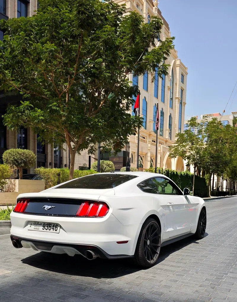 Ford Mustang Ecoboost Premium 2015 - Image 4