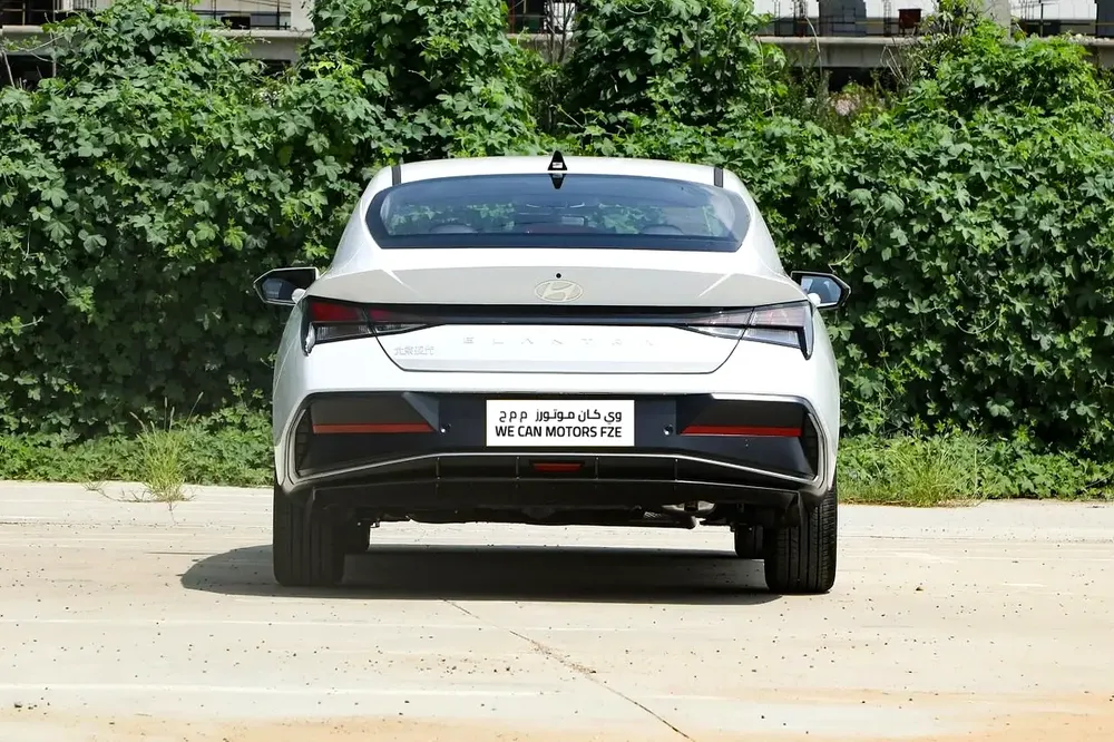 Hyundai Elantra Elite 2025 1.5L CVT - Image 4