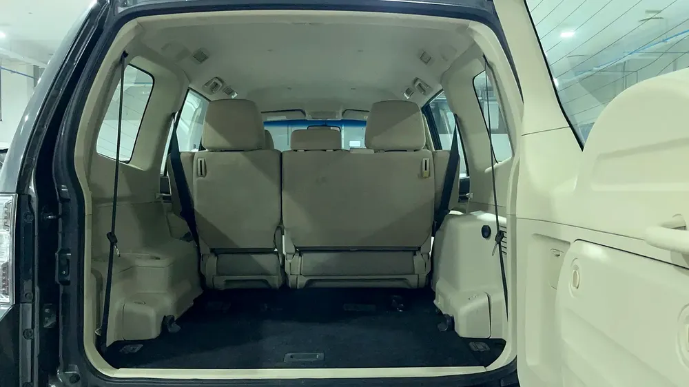 AED 752/m | 0 DP | Free 3 Months Warranty | Service History | 30 Day Return | MITSUBISHI PAJERO 2019 - Image 11