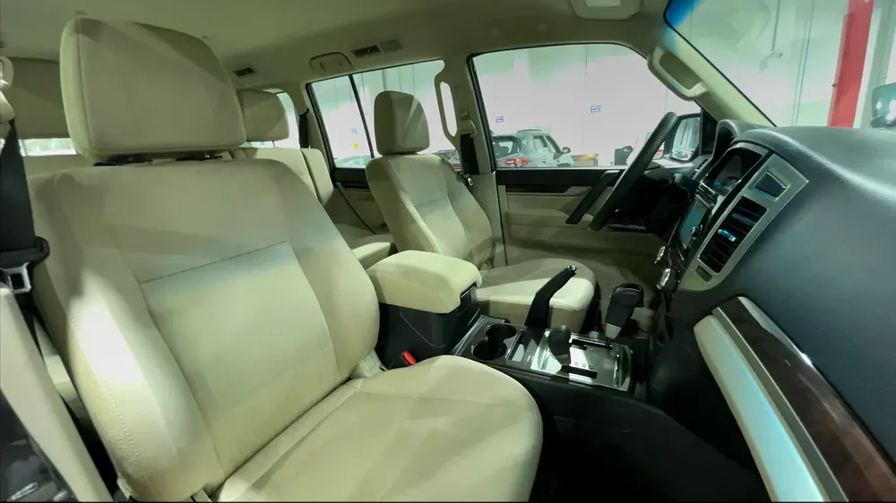 AED 752/m | 0 DP | Free 3 Months Warranty | Service History | 30 Day Return | MITSUBISHI PAJERO 2019 - Image 6