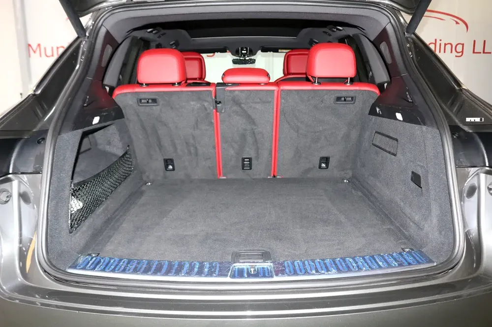 2023 Porsche Cayenne - Porsche Warranty - Like New - Image 11