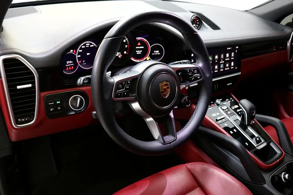 2023 Porsche Cayenne - Porsche Warranty - Like New - Image 7