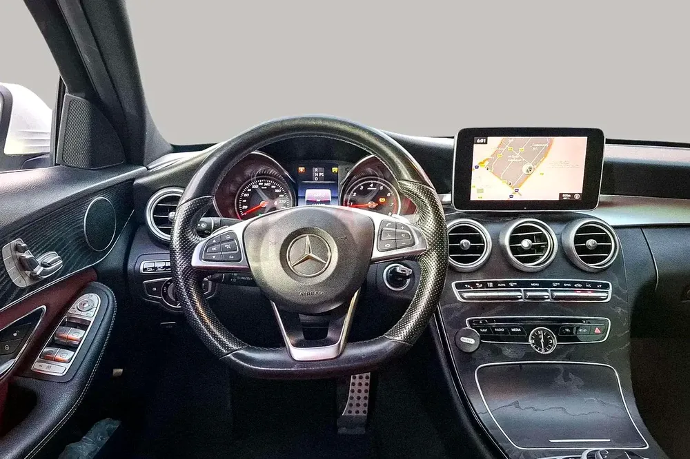 AED 1149/month | 2017 Mercedes-Benz C-Class C200 | GCC Specs | Ref#373684 - Image 10
