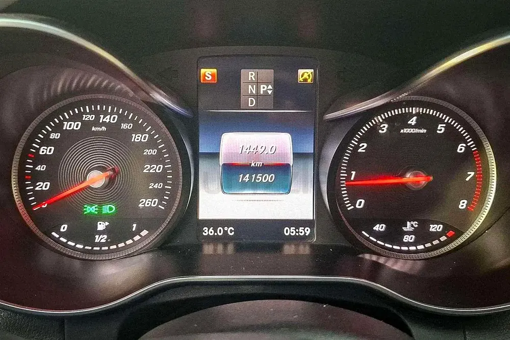 AED 1149/month | 2017 Mercedes-Benz C-Class C200 | GCC Specs | Ref#373684 - Image 15