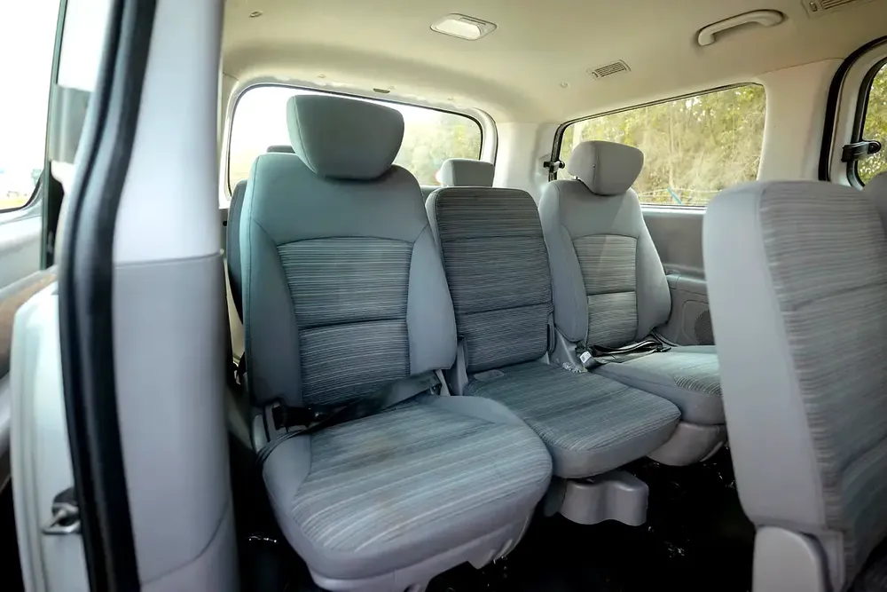 Hyundai H1 | 12-Seater | Automatic | GCC Specs | Ref#H98517 - Image 13