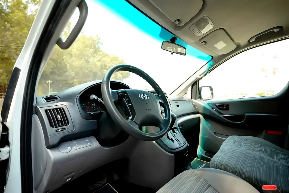 Hyundai H1 | 12-Seater | Automatic | GCC Specs | Ref#H98517 - Image 14