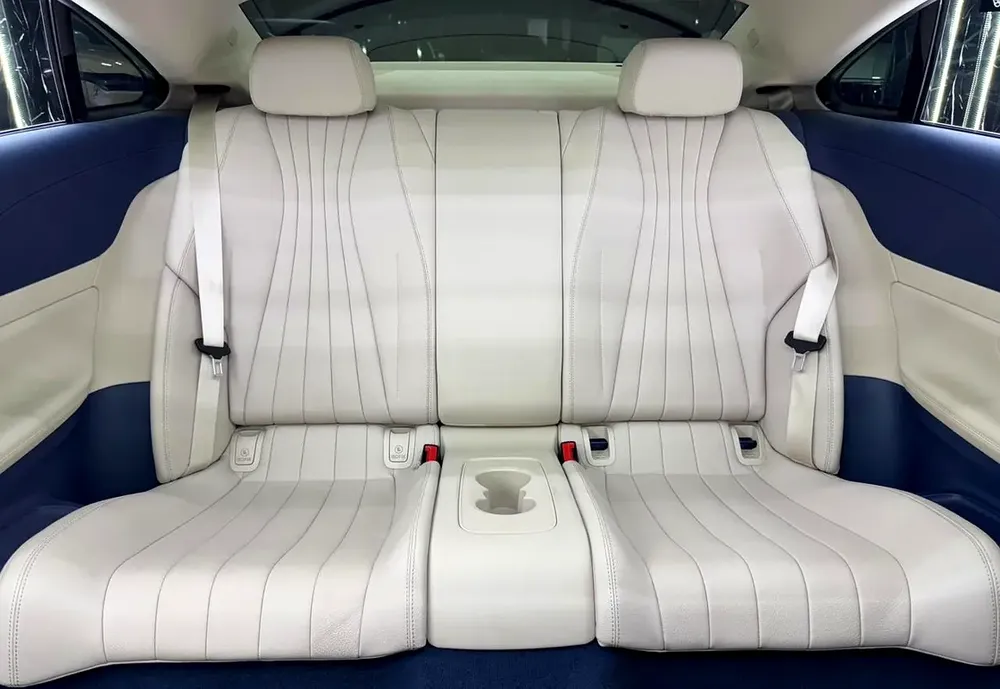 GCC  Specs | Original Paint | Ivory White Interior | Low  Mileage | Full Service History - Image 19