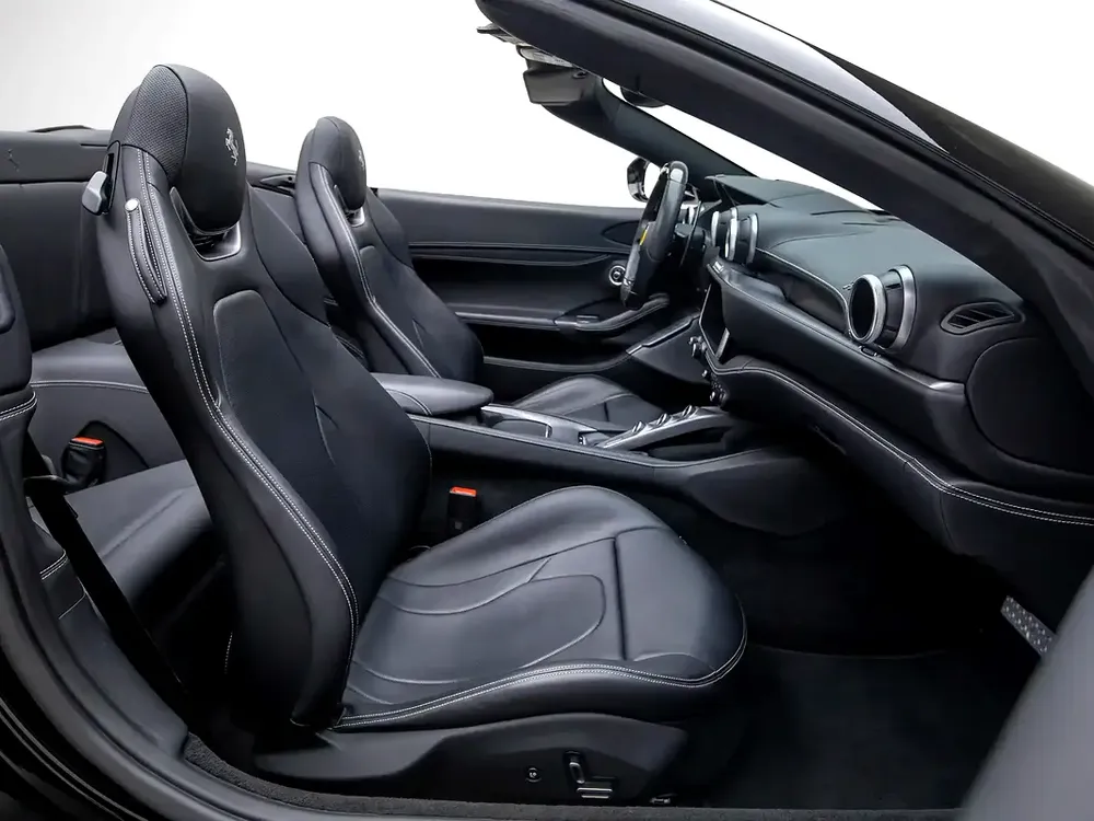 2021 | Ferrari | Portofino | M | GCC Spec | With Service Contract - Pristine Condition - Image 11