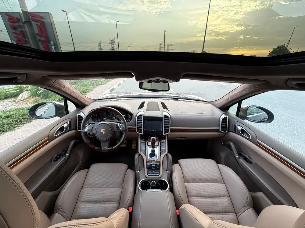 Porsche Cayenne Turbo 2014 (4.8) Litre - Japanese Specs 4.5 GRADE 34540 km only - Image 14