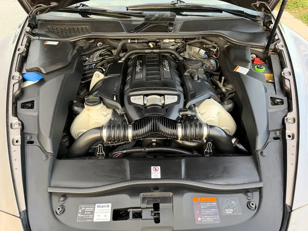 Porsche Cayenne Turbo 2014 (4.8) Litre - Japanese Specs 4.5 GRADE 34540 km only - Image 19