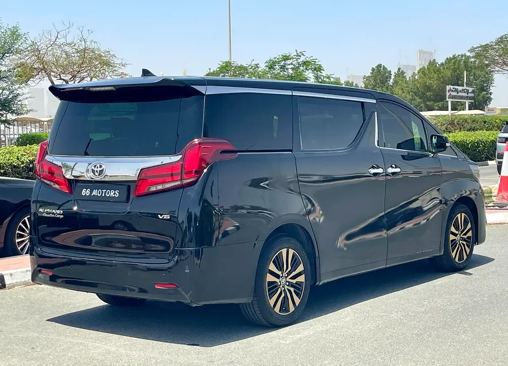 2020 Toyota Alphard EXECUTIVE LOUNGE - Japanese Specs - Image 4