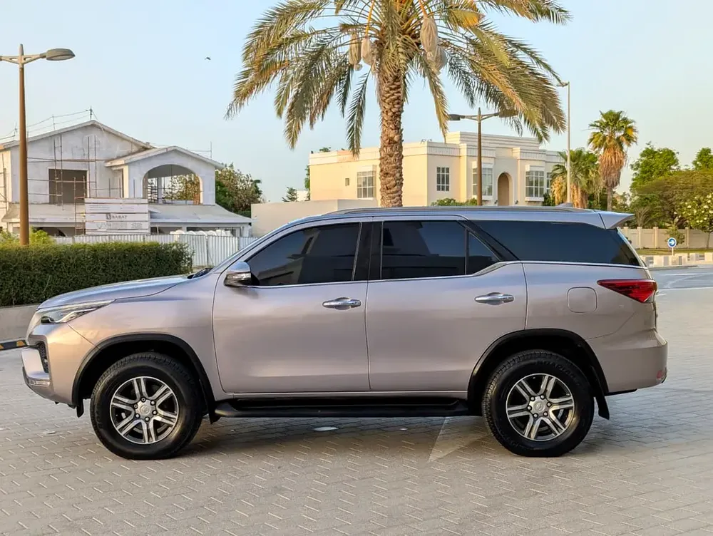 Toyota Fortuner 2017 Facelifted 2026 V4 2.7L EXR GCC Specs In Excellent Condition - Image 16