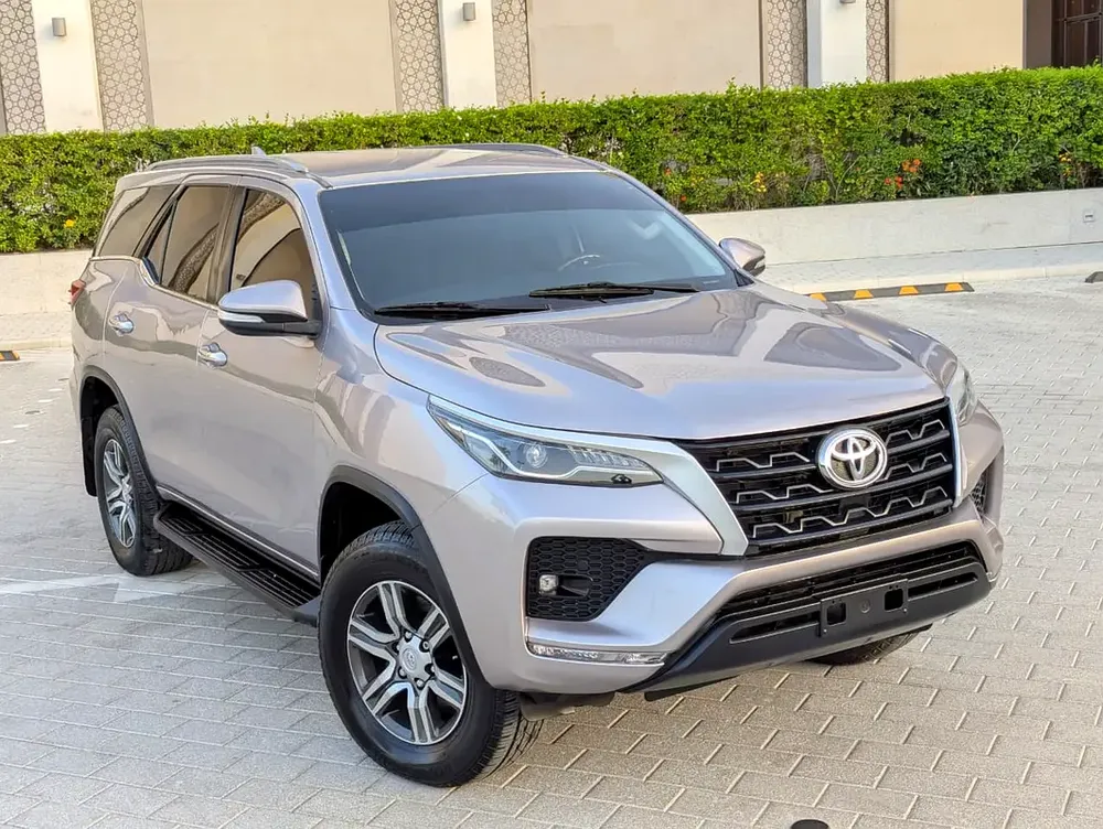 Toyota Fortuner 2017 Facelifted 2026 V4 2.7L EXR GCC Specs In Excellent Condition - Image 19