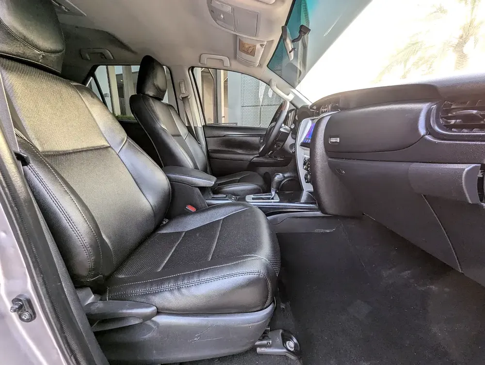 Toyota Fortuner 2017 Facelifted 2026 V4 2.7L EXR GCC Specs In Excellent Condition - Image 4