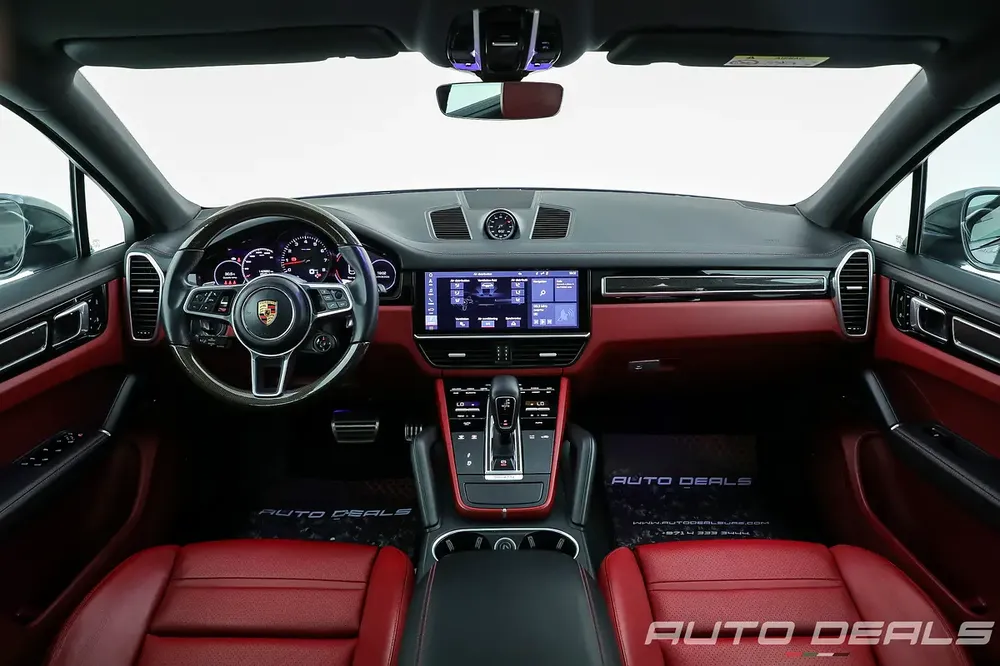2021 Porsche Cayenne S Coupe | GCC Specs | Under Warranty | Service Contract | Perfect Condition - Image 10