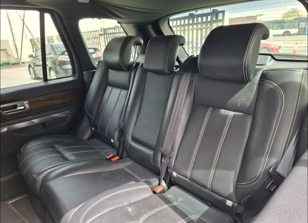 Land Rover Discovery Sport HSE Luxury 2012 GCC Specs - Image 5