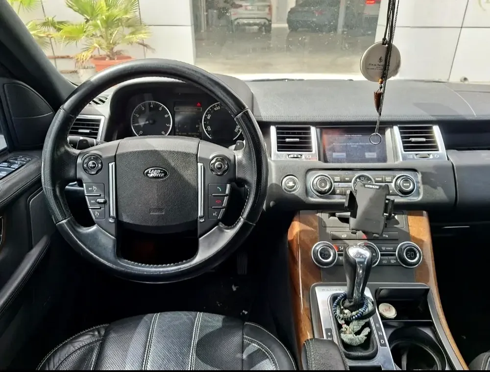 Land Rover Discovery Sport HSE Luxury 2012 GCC Specs - Image 6