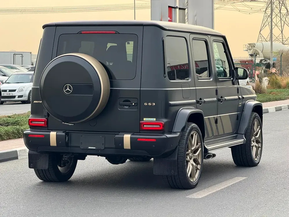 MERCEDES BENZ G63 GRAND EDITION AUCTION GRADE 4.5/A ALL ORIGINAL PAINT LIKE BRAND NEW CAR - Image 4