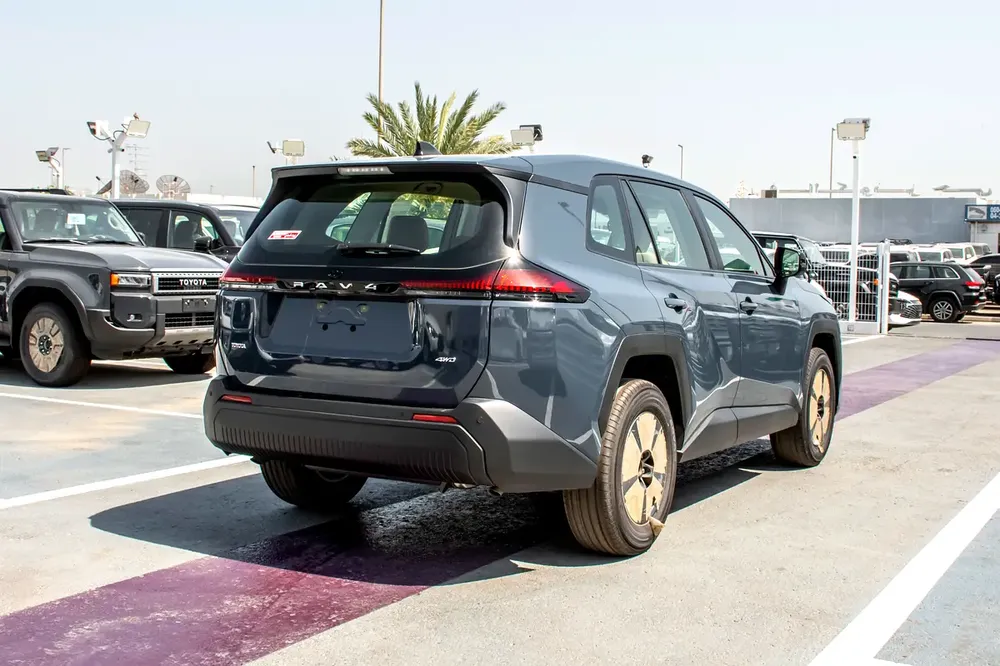 2026 Toyota RAV4 LE - GCC Specs - Brand New! - Image 7