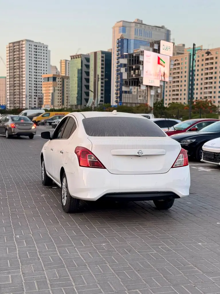 Nissan Sunny 2024 GCC Specs - Brand New Condition - Image 4