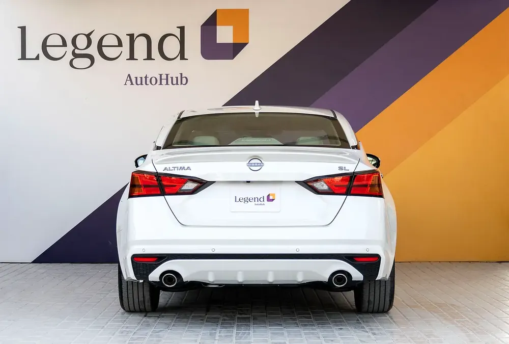 Dealership Warranty 3 years | AED 1,993 Monthly | Nissan Altima SL 2.5L | GCC | Zero Down Payment - Image 4